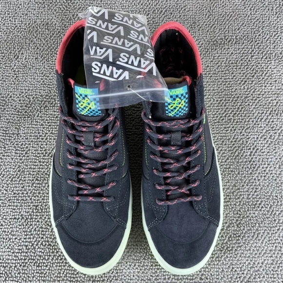 New! VANS Lizzie Sneakers Skate Shoes Gray/Multi Color Men's 3.5/Womens 5 - Picture 2 of 8